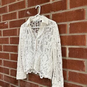 Elegant White Lace Women's Top